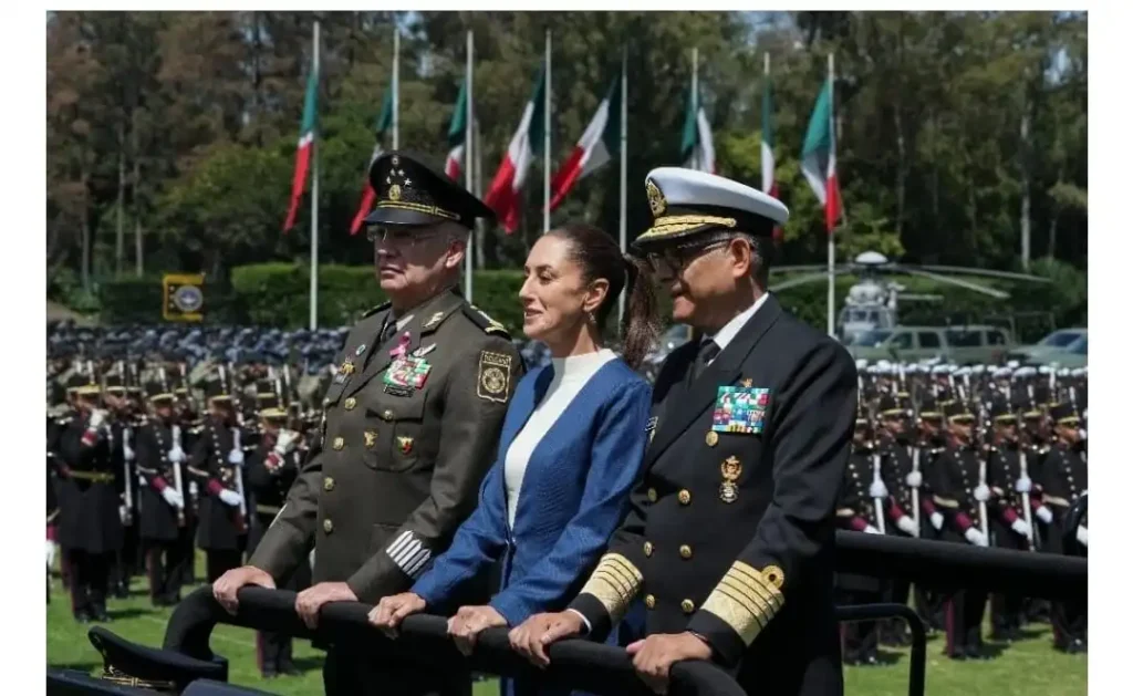 Claudia Sheinbaum en el Campo Militar: Un Reconocimiento a las Fuerzas Armadas