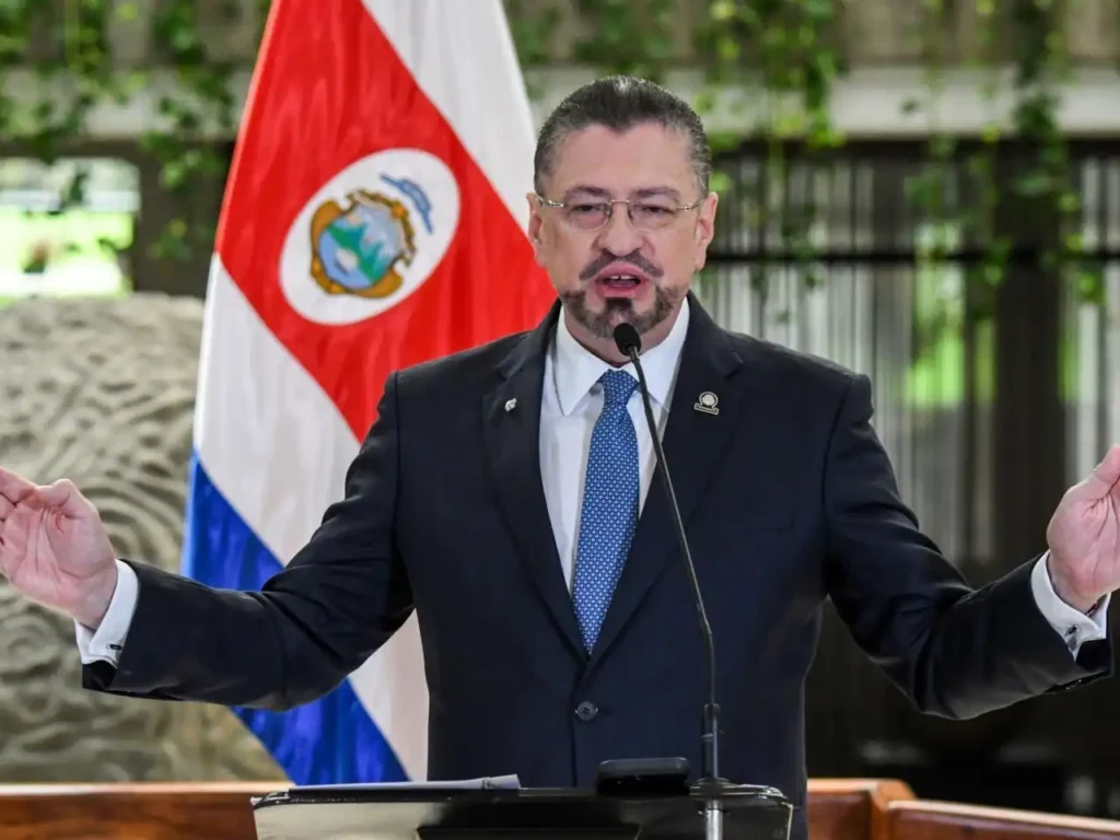Tensión Política en Costa Rica: Amenaza de Asesinato al Presidente en Plena Campaña Electoral