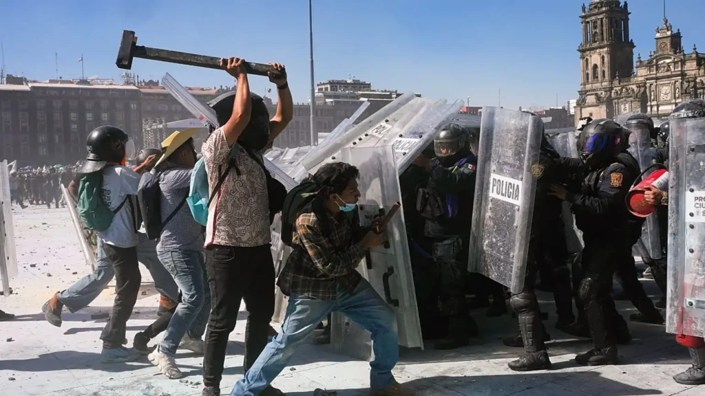 Violencia en la Marcha Generación Z: Detenciones y Consecuencias